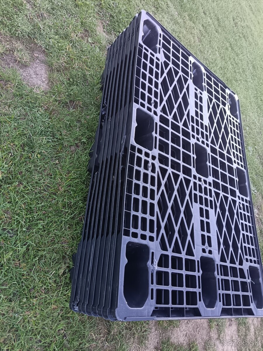 Predám plastové palety.... - 7