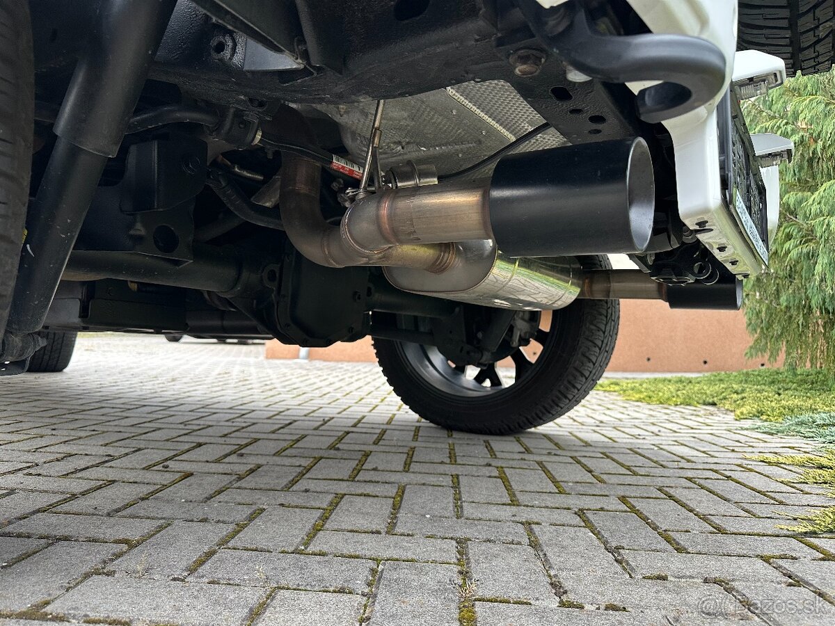 Jeep Wrangler UNLIMITED BRUTE 2,0 PHEV 4XE, DPH - 7