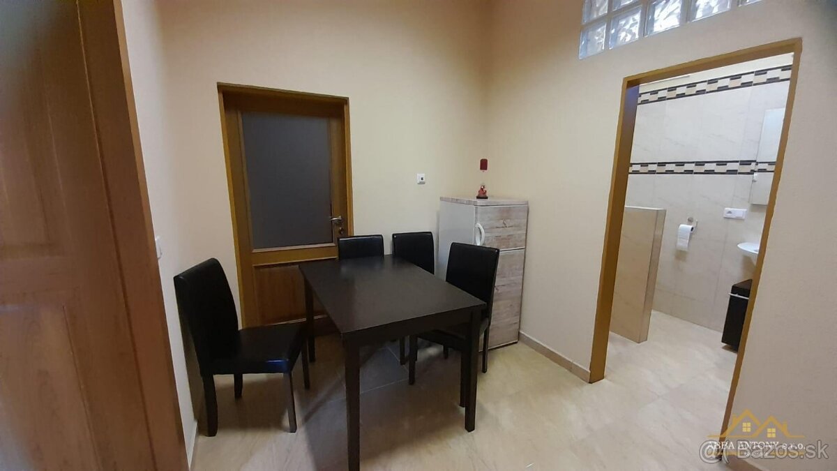 Polyfunkčný priestor na prízemí v Banskej Bystrici 89 m2 - 7