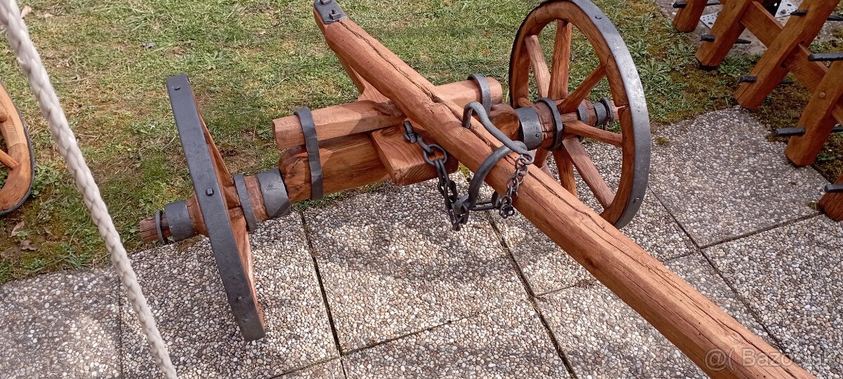 Starý drevený konský pluh 4 - 7
