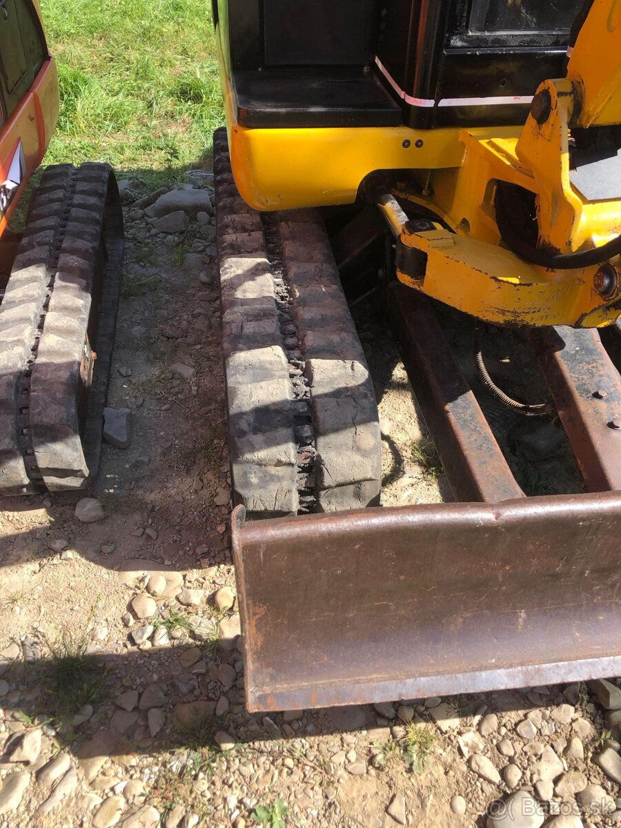 Minibager Cat 302.5 - 7