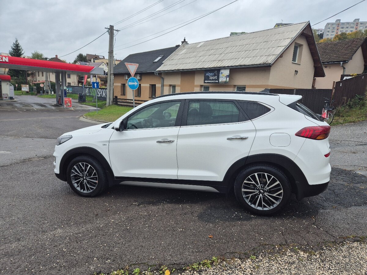 HYUNDAI TUSCON 2.0 CRDi NAFTA + HEV - 7