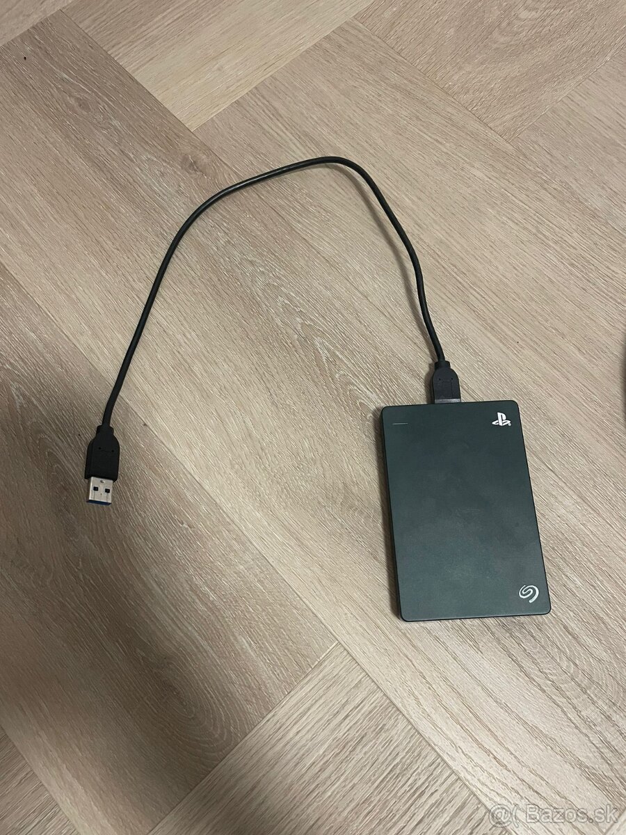 Predávam PS5 (FAT)700GB + 2 TB disk + 1 ovládač. - 7