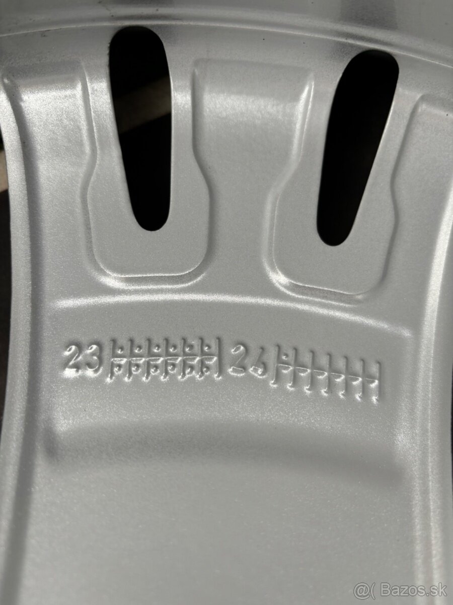 Zimní zánovni top sada Audi Q8 285/45R21 113V - 7