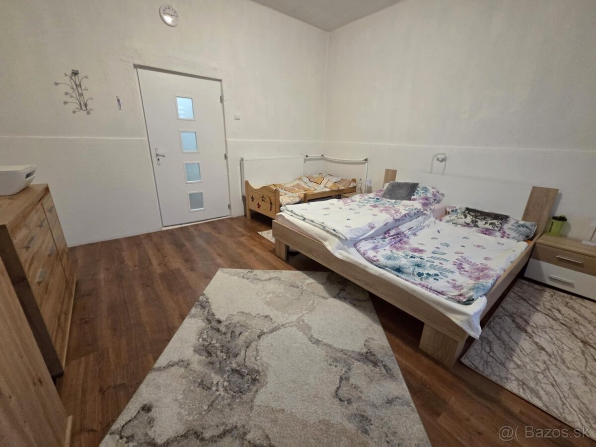 Zrekonštruovaný,zariadený dom pripravený na nasťahovanie - 7