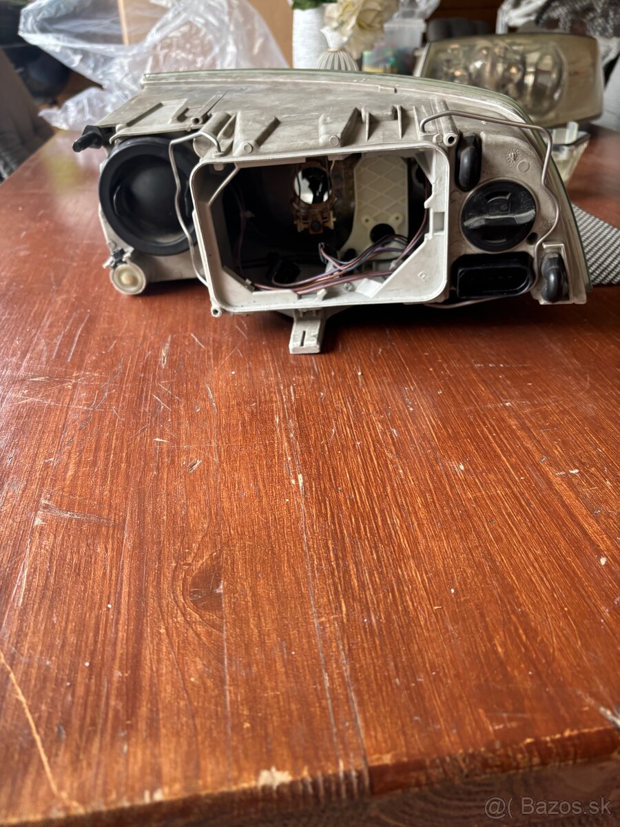 Predné svetla Škoda octavia 2 - 7