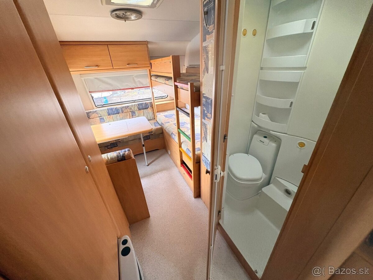 Knaus Sudwind 530, předstan, WC, STK, Palandy - 7