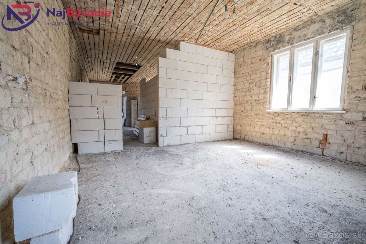 Rodinný dom v pôvodnom stave Ludrová - 7