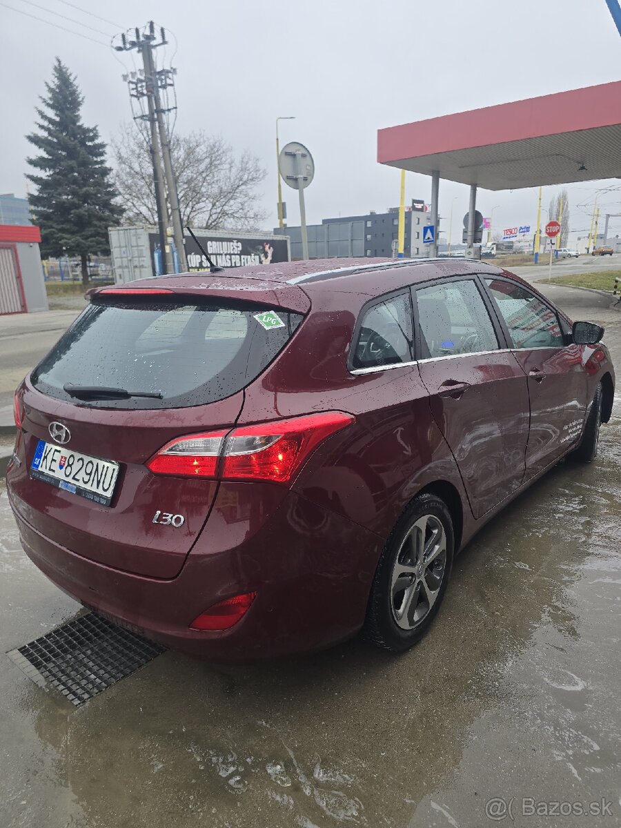 Hyundai i30 Automat, sw combi LPG - 7