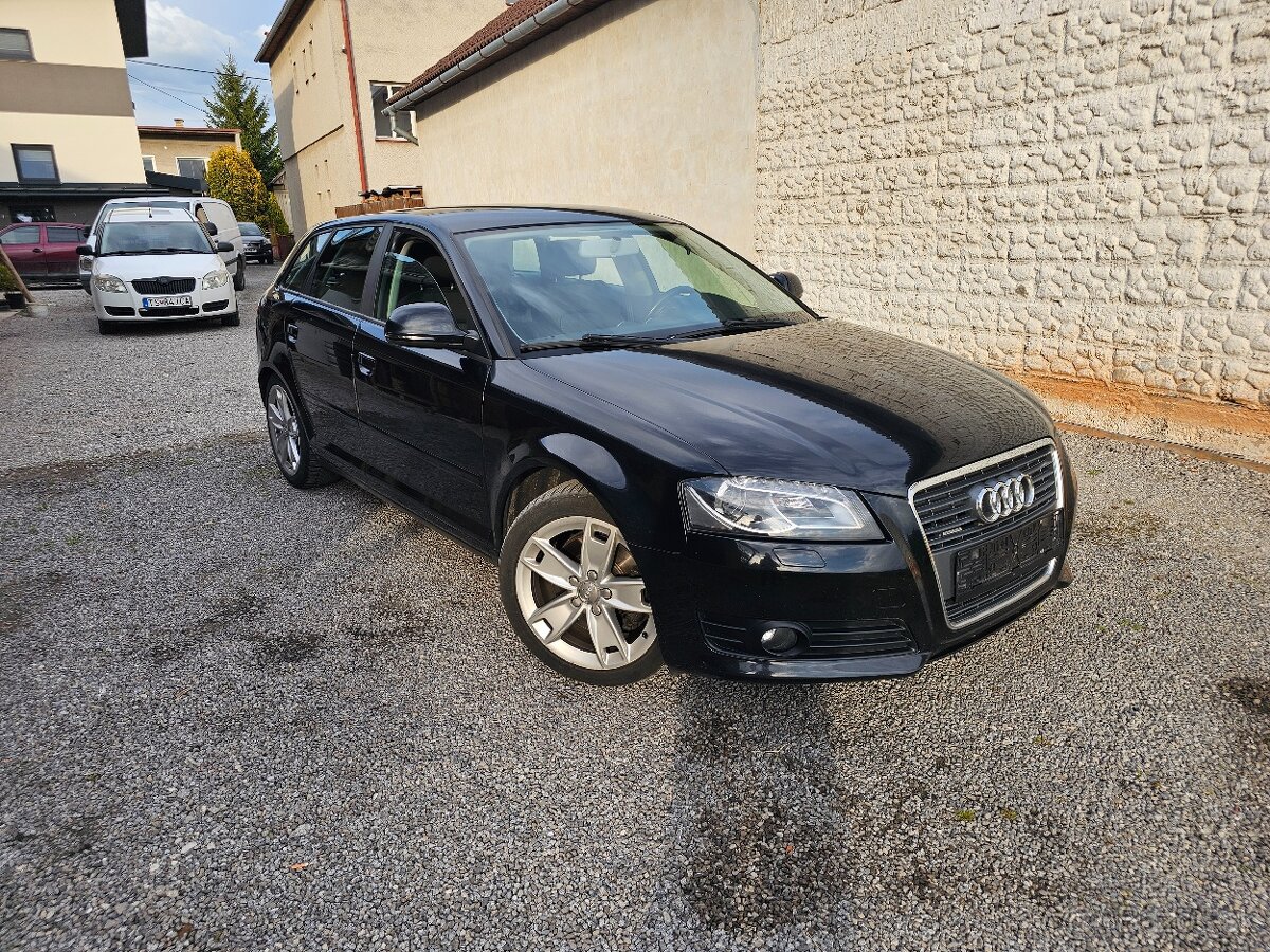 AUDI A3 1.8 T TFSI quattro Sportback - 7