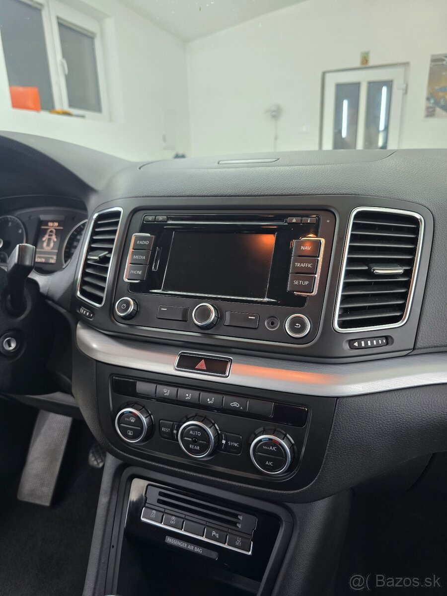 VW Sharan 2.0 TDi 103 kw 4 Motion - 7