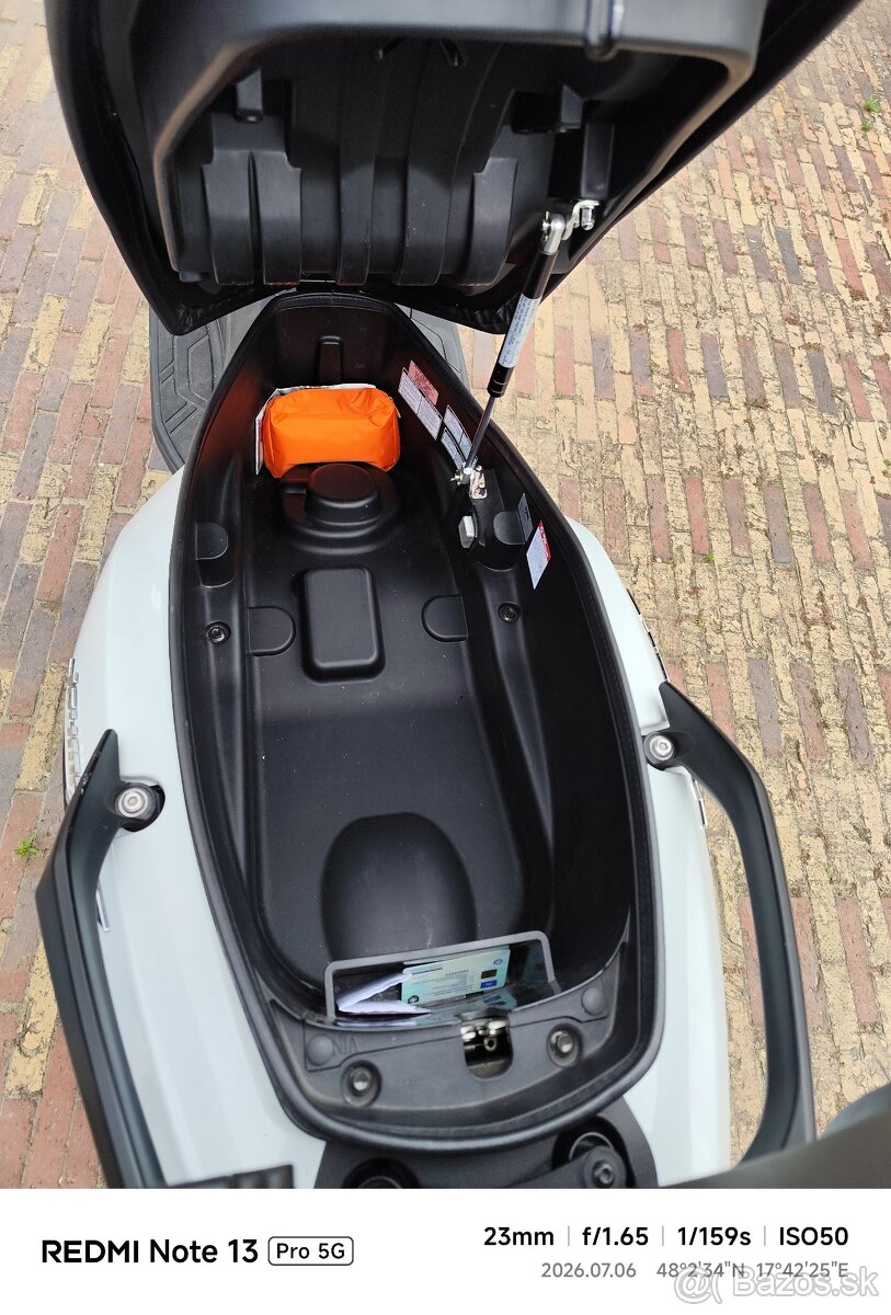 Sym Joymax Z300 - 7