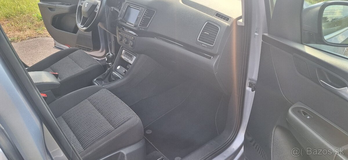 Seat Alhambra 2.0 TDI 7-miestny - 7