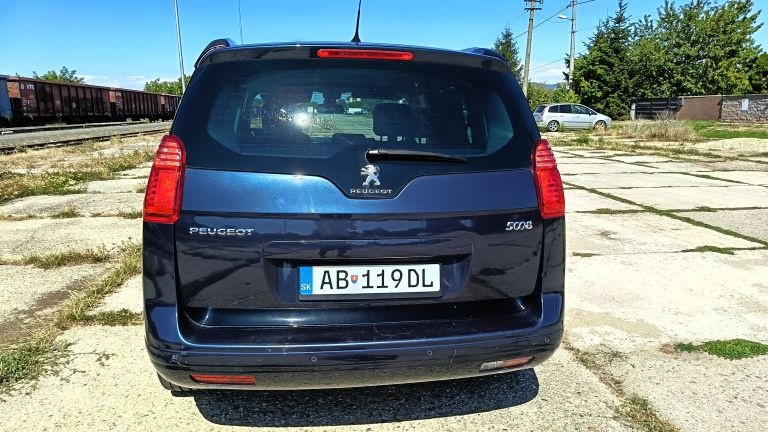 Peugeot 5008 2.0 HDi 110kW - 7
