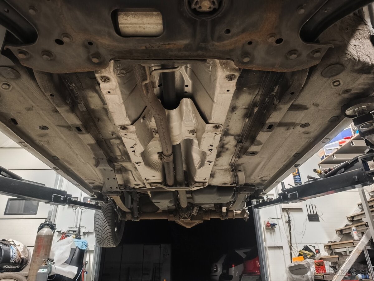 Caddy 2, 0 4x4 - 7