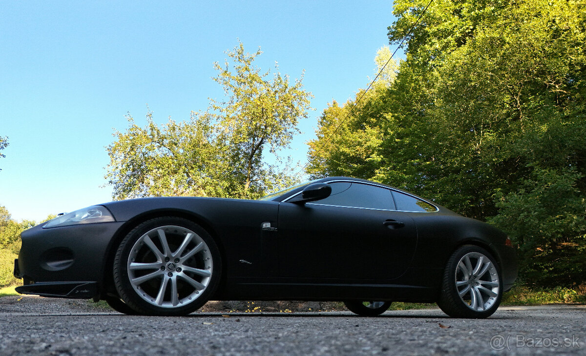 Jaguar XK - 7