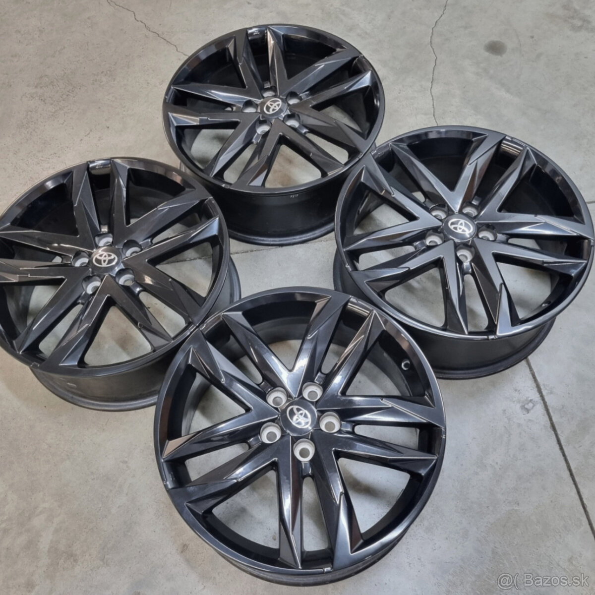 Hliníkové Toyota disky 5x114,3 R19 7,5J ET50 - 7