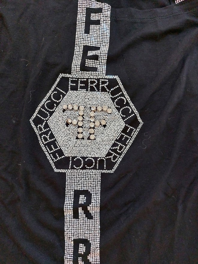 Cervene tricko a cierne tricko - 7