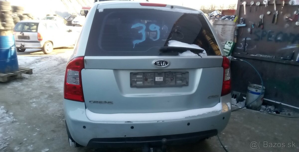Kia Carens - 7