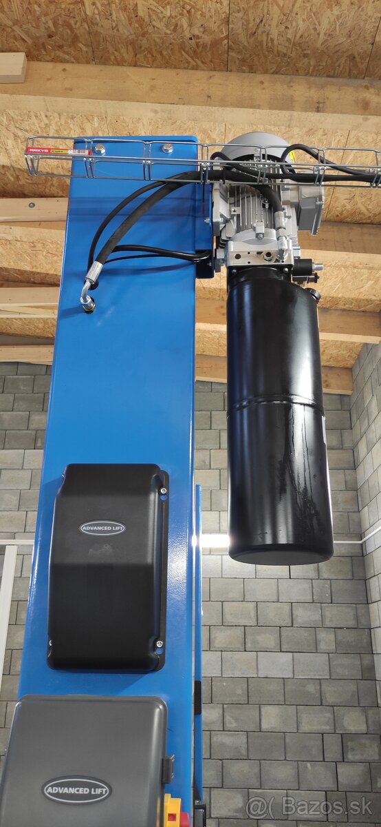 Dvojstlpový zdvihák 4.000-7.500 kg-AUTOMAT,ZÁRUKA - 7