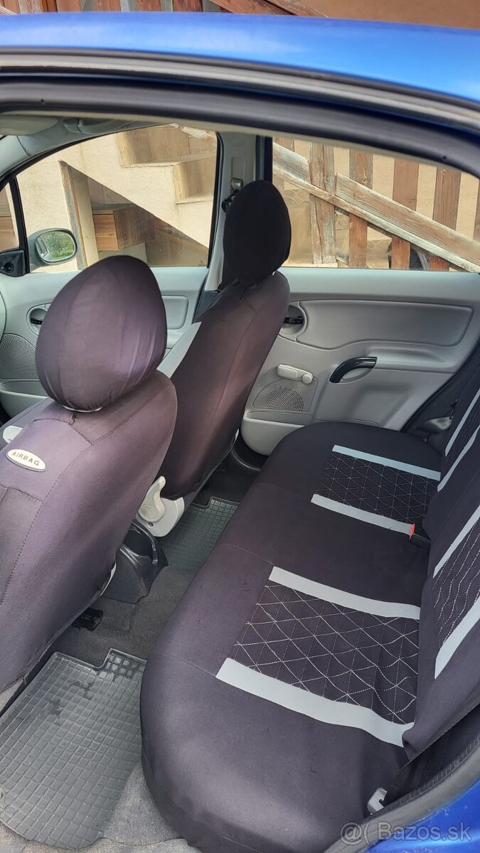 Predám Citroën C3 1.1 benzín - 7