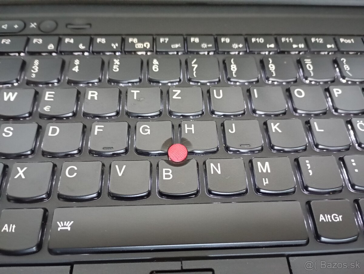predám Lenovo thinkpad t530 , Intel core i7 , 8gb ram , ssd - 7