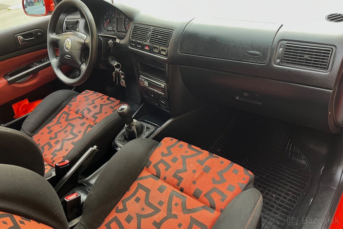 Predám VW Golf 4 1.6 74 Kw - 7