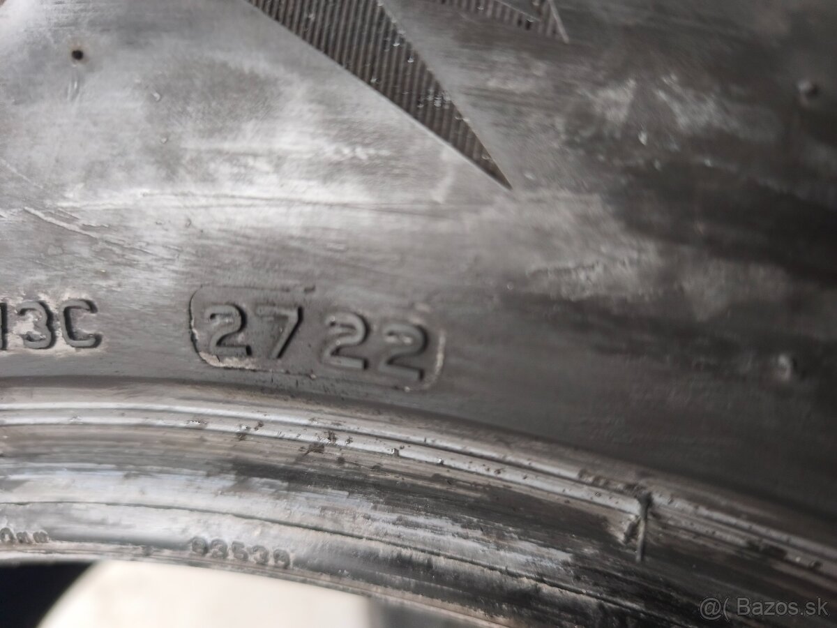 235/55 r18 zimné pneumatiky Bridgestone 7mm - 7