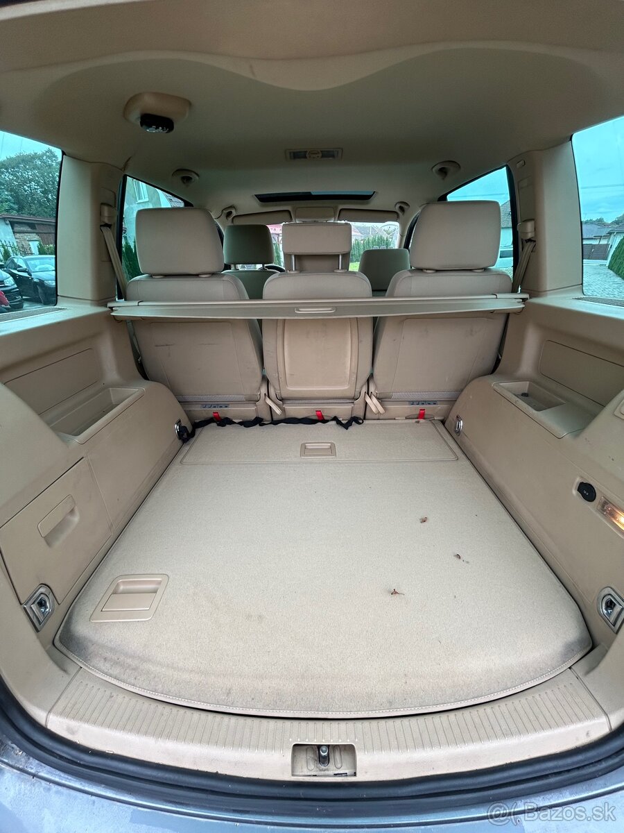 VW Touran 2.0 TDi DSG - 7