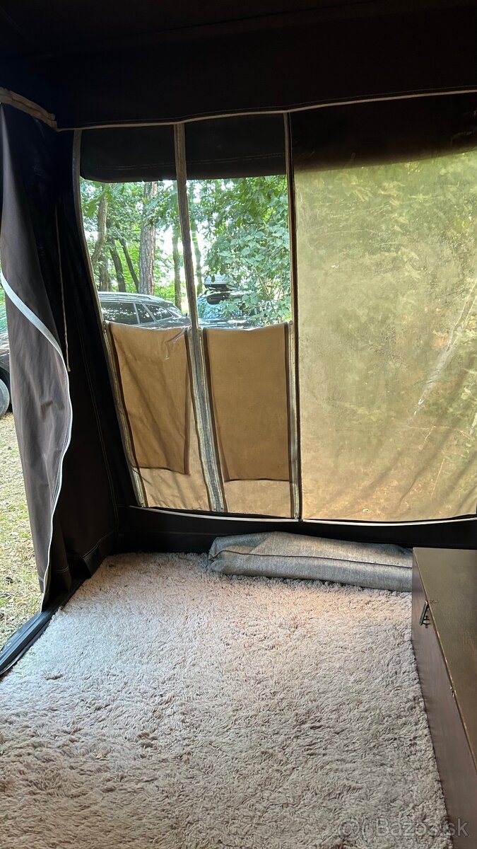 Predám rozkladací obytný príves COMBI CAMP - 7