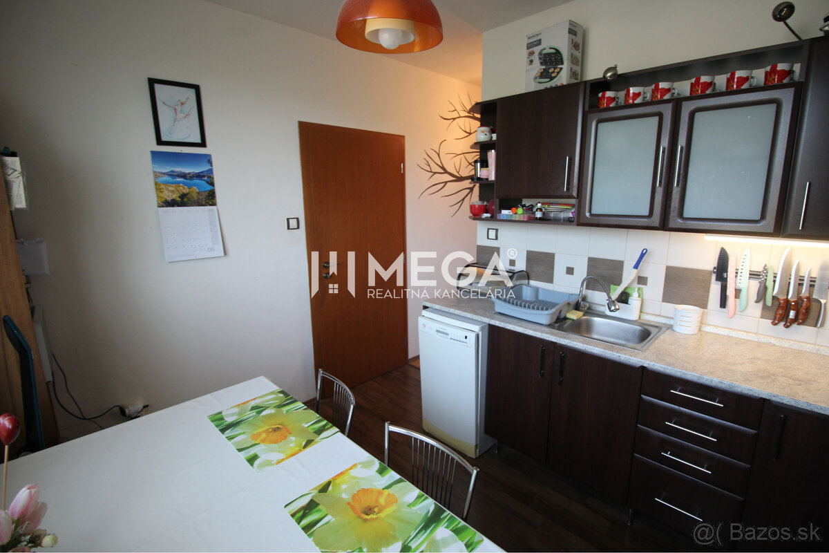 REZERVOVANÝ - čiastočne zrekonštruovaný 3 izbový byt Snina - 7