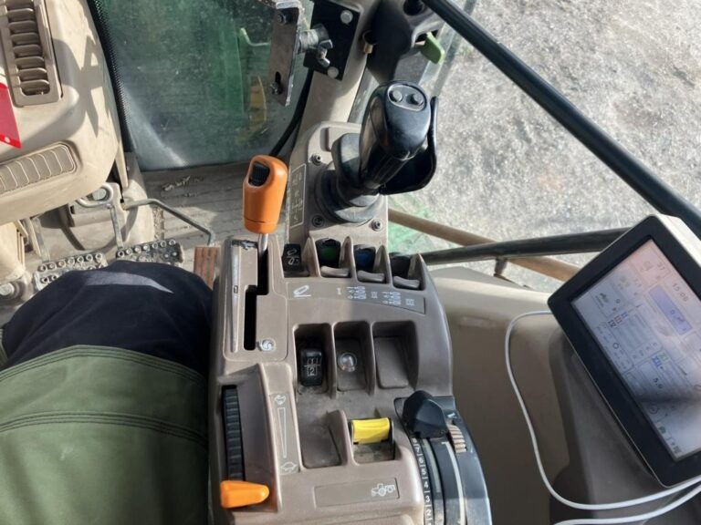 JOHN DEERE 6140R - 7