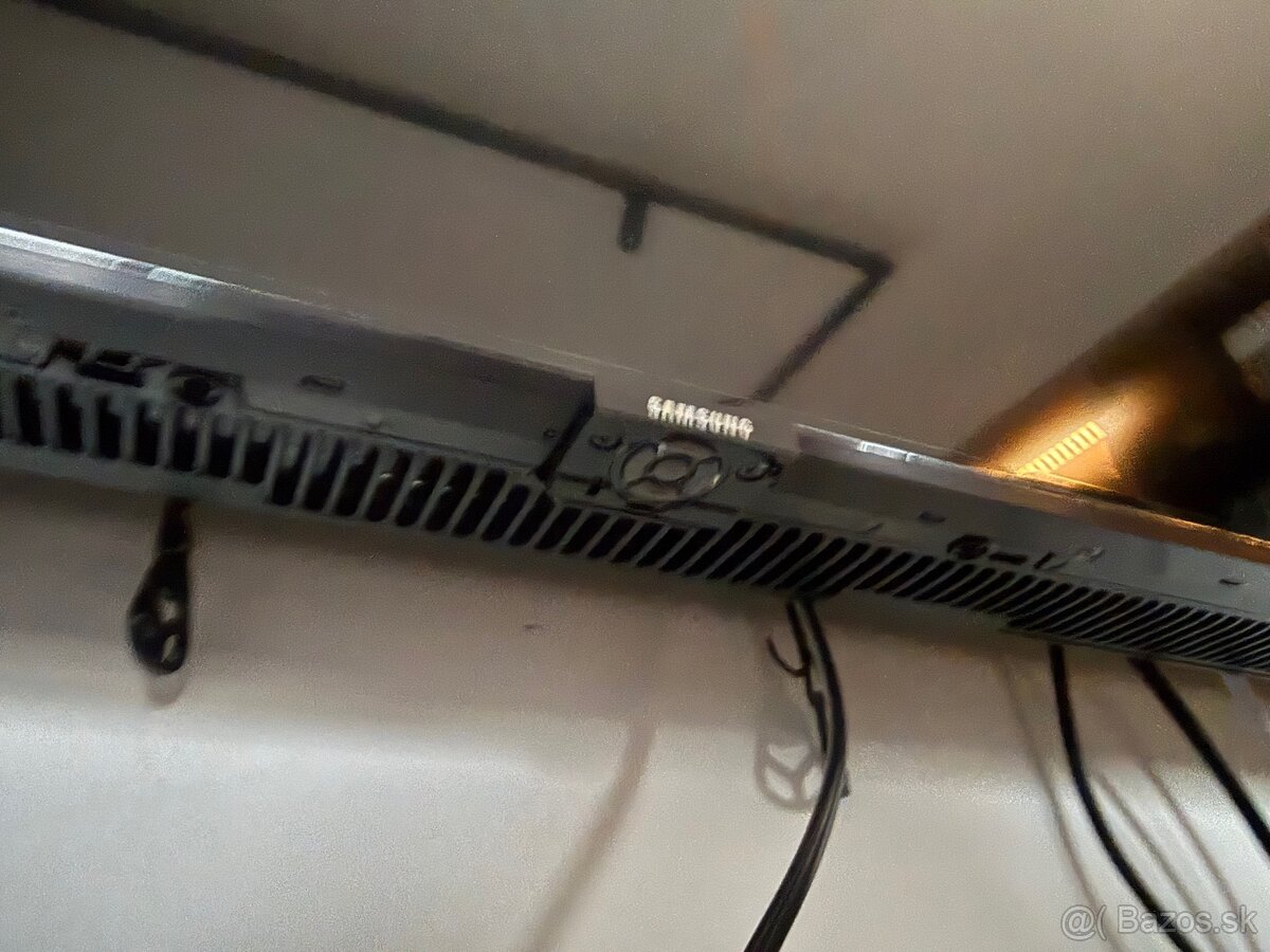 Televízor Samsung QE55Q70RAT - 7