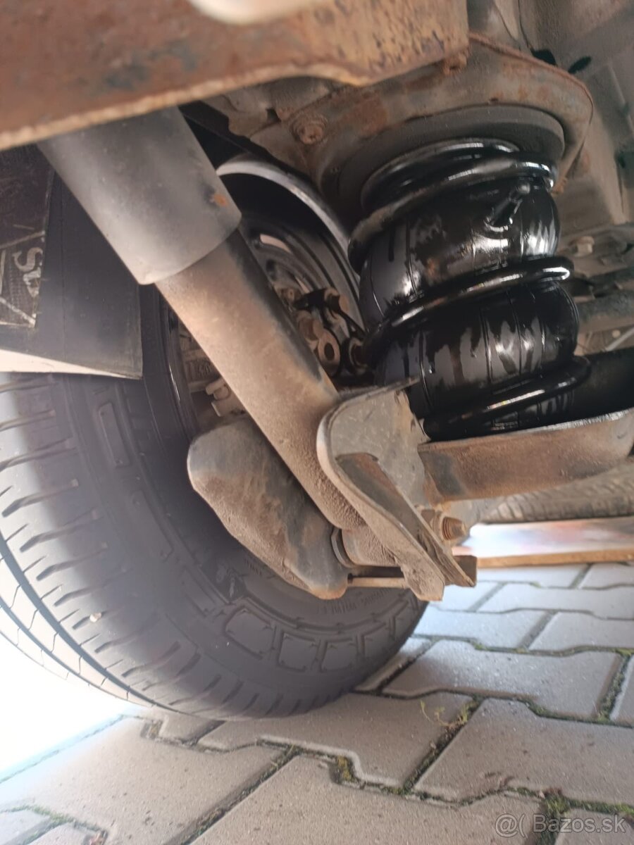 Vzduchové Mechy do SUV, Dodávky a Osobné autá - 7
