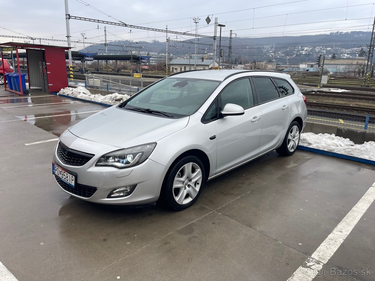Opel Astra J 1.7Cdti r.v.2011 - 7