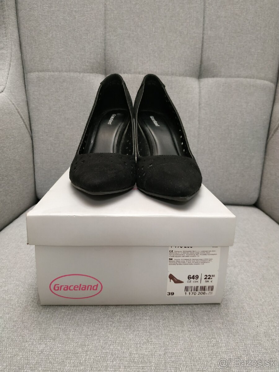 Čierne dámske semišové lodičky, č. 39, Zn. Graceland - 7