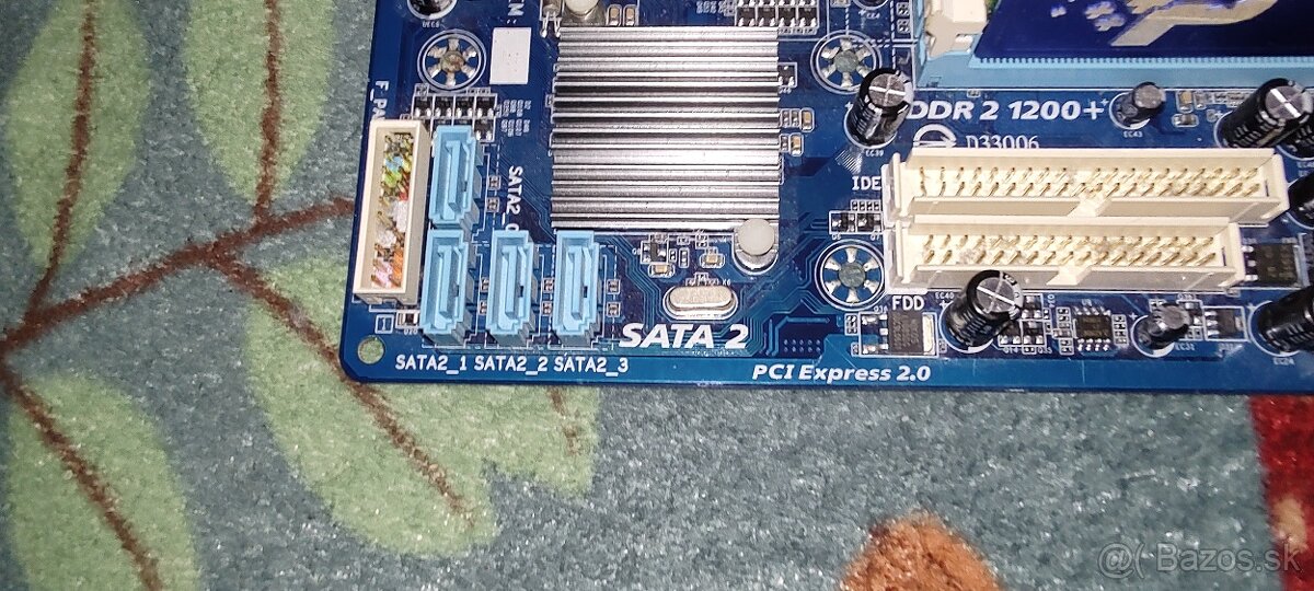 Set Gigabyte GA-MA78LM-S2 + AMD CPU + 4GB RAM + Karty - 7