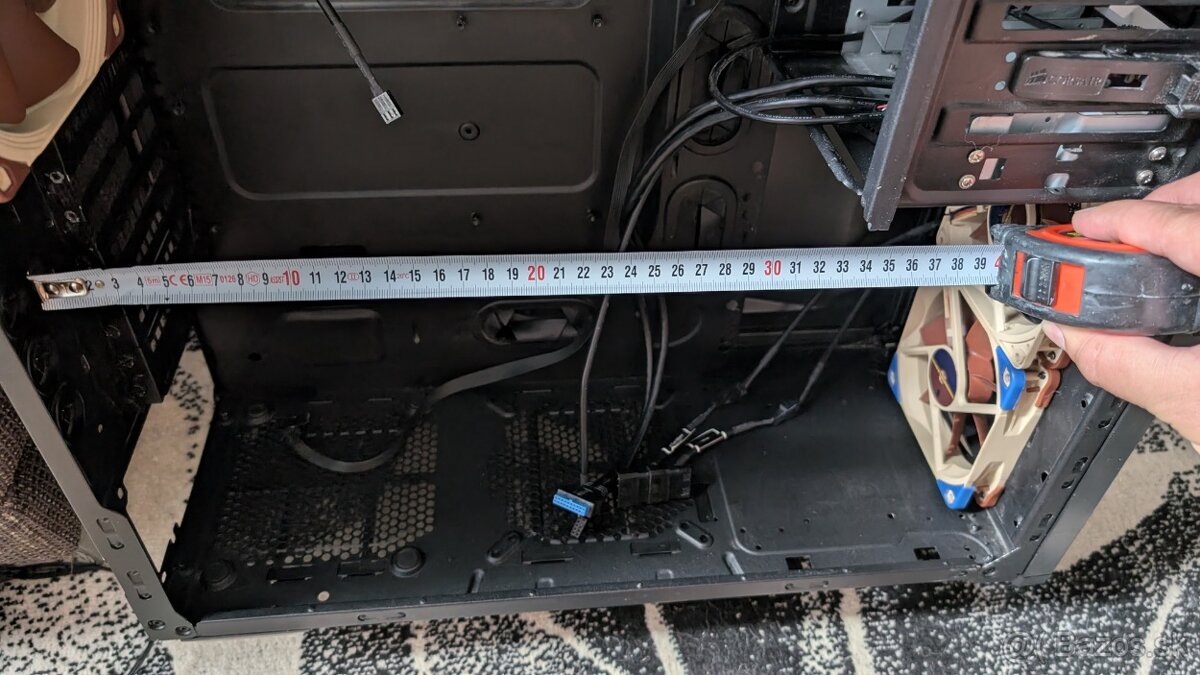 Počítačová skriňa Corsair 500R Carbide Series - 7