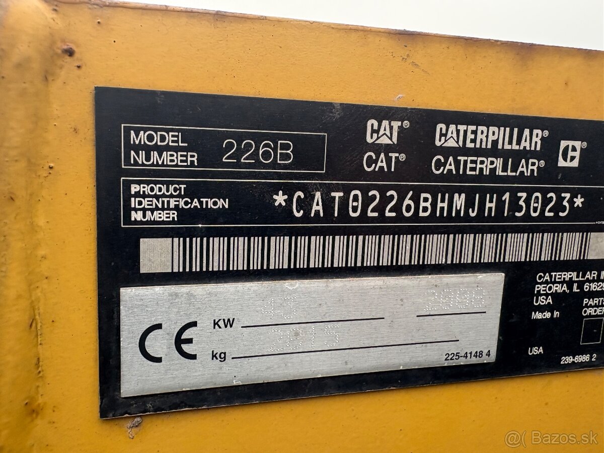 Nakladač smykovy Caterpillar 226B2 - 7