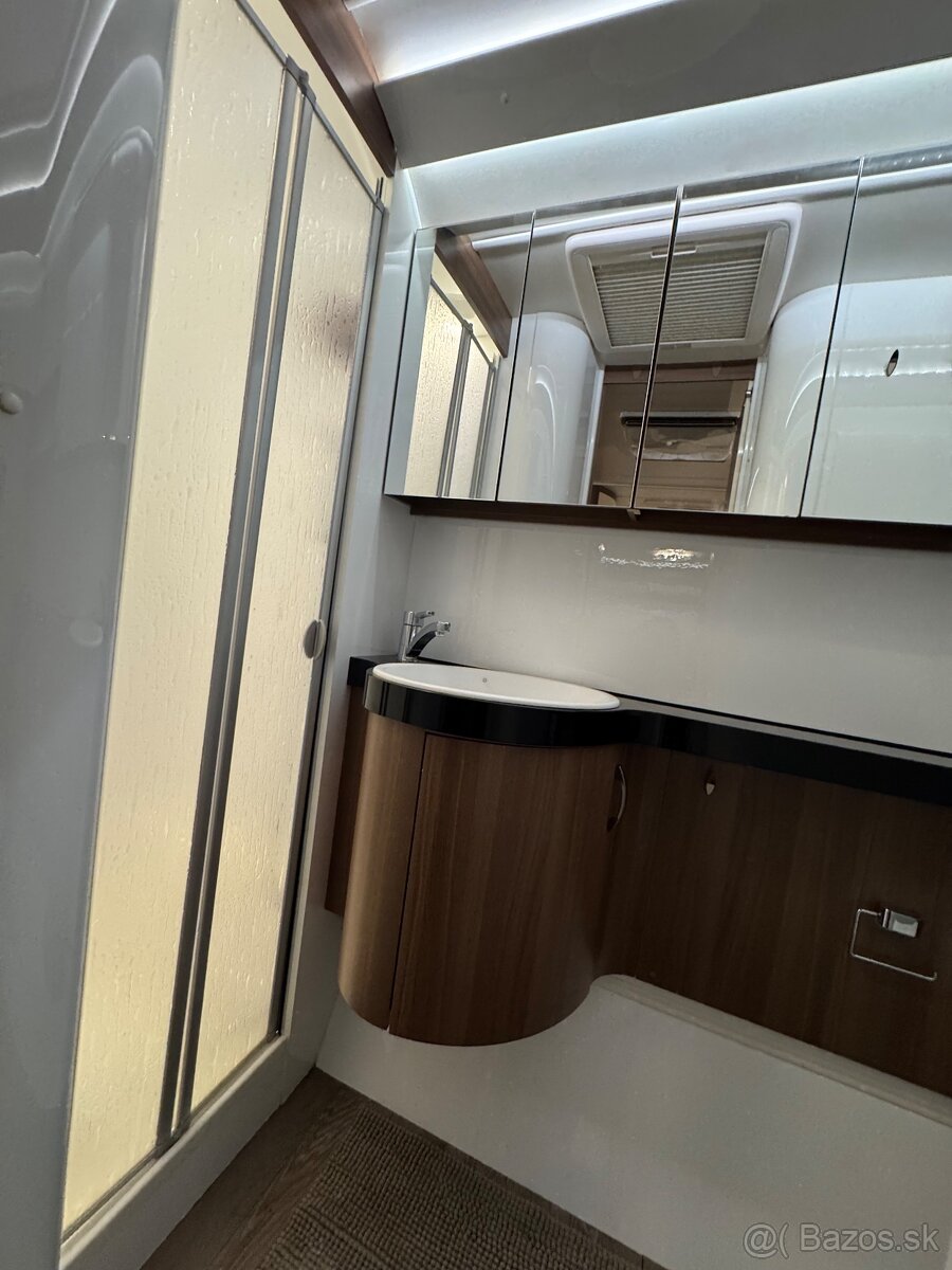 Karavan HOBBY 560 WLU PRESTIGE - 7