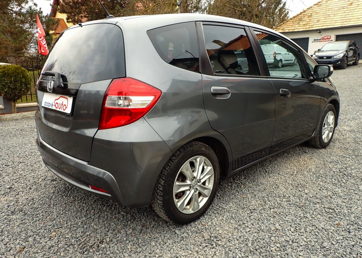 HONDA JAZZ 1.4 i-VTEC benzin 2012 - 4 valec , STK, ŠPZ - - 7