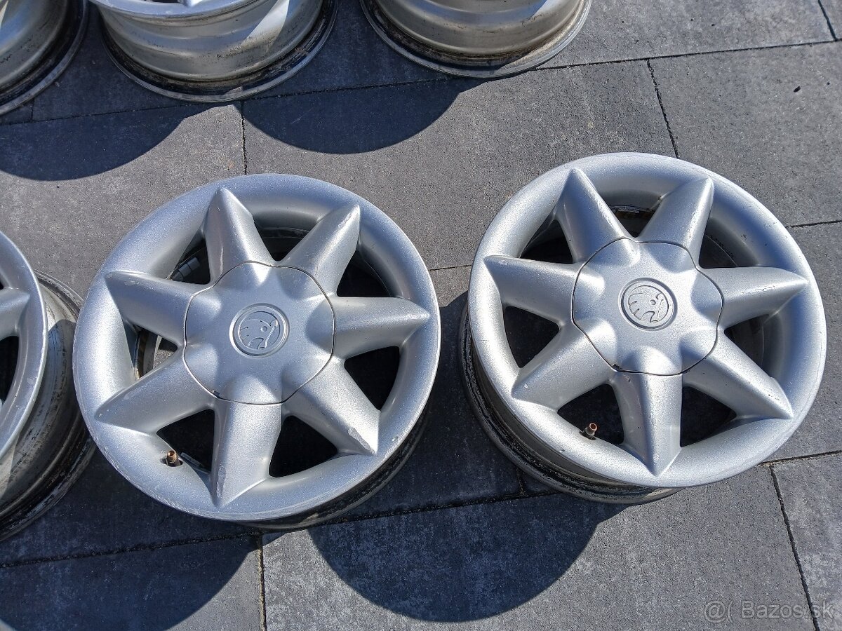 Felicia 4x100 R13 - 7