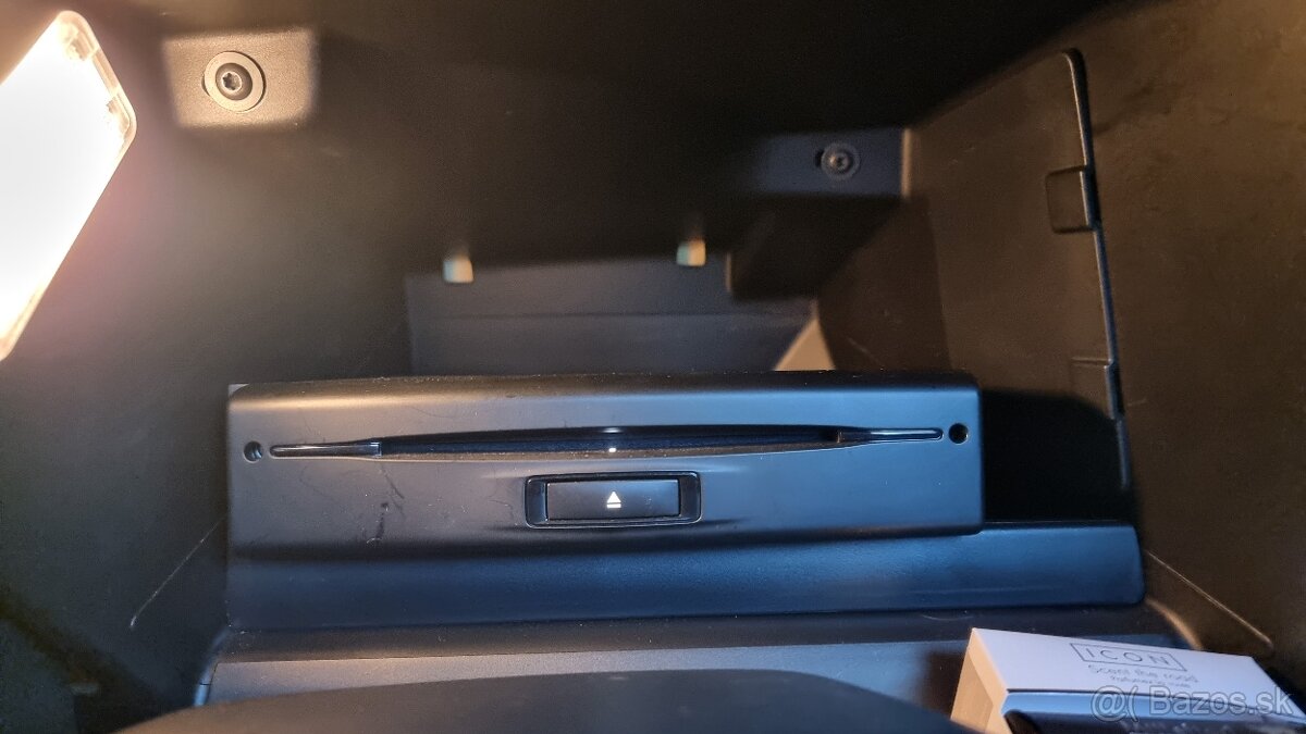 Predám Peugeot 208 1.2 benzín - 7