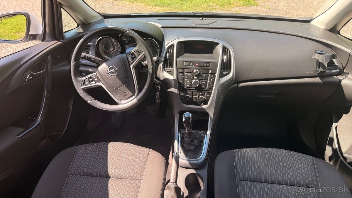 Opel astra j 1,4 74kw - 7