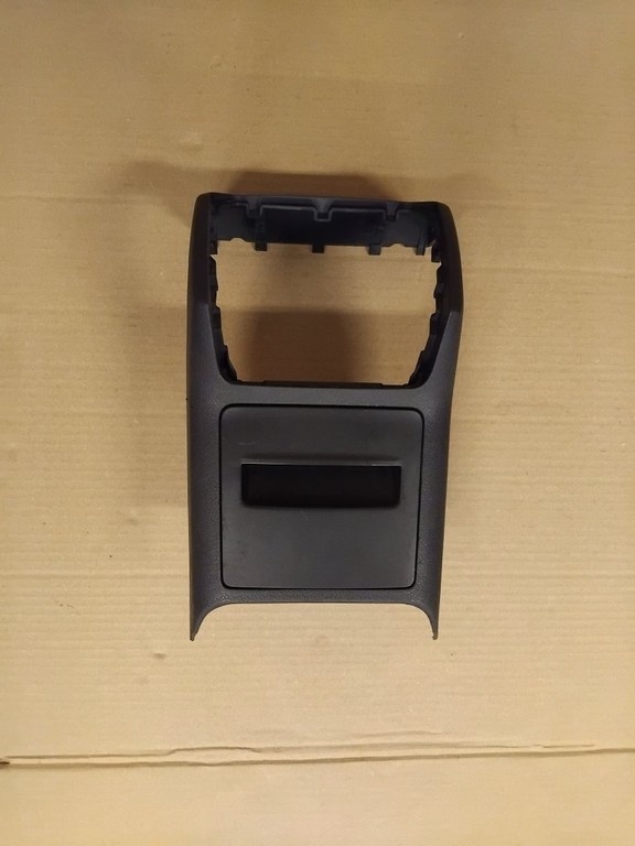 zadný displej, popolník Superb 3 - 7