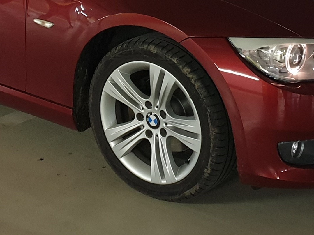 BMW e93 Cabrio 320i Hardtop - 7