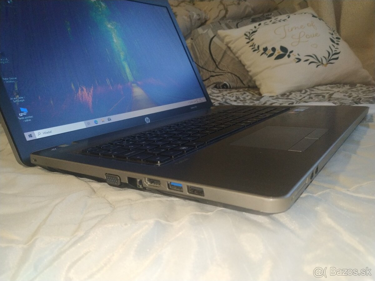 HP ProBook. Intel - i5. 8 GB. 17,3"HD+.640 GB. - 7