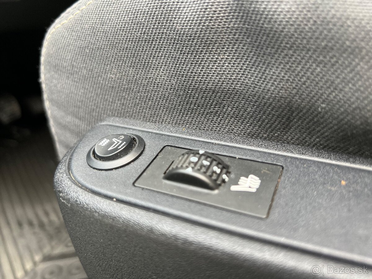 Citroën C4 1.6i 16V | Plus FIA | 111 000km | 1. majiteľ - 7