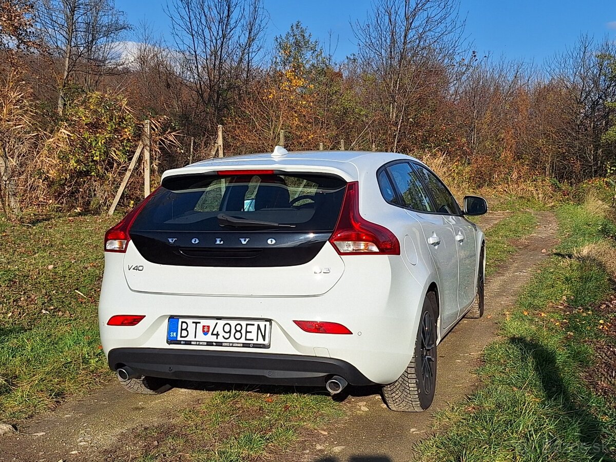 Volvo V40 D3; 2.0 diesel; Manual; r.v. 2018; Bratislava - 7