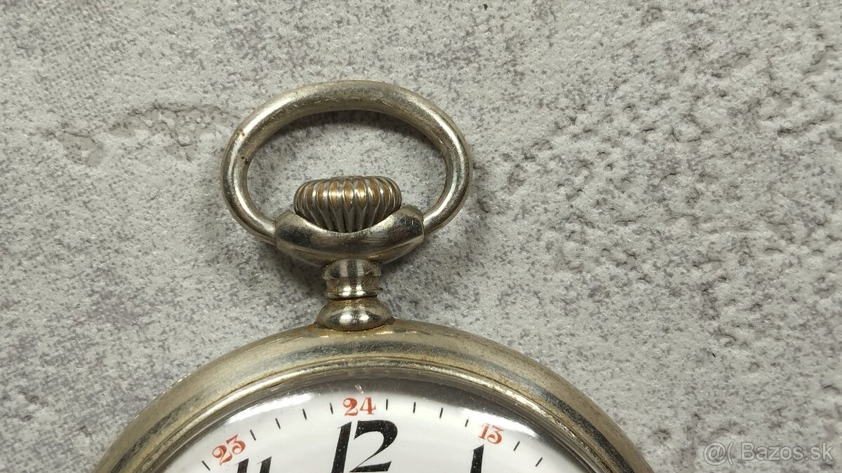 Starožitné pánské kapesní hodinky značené DOXA - 7